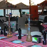 Hotel Maman